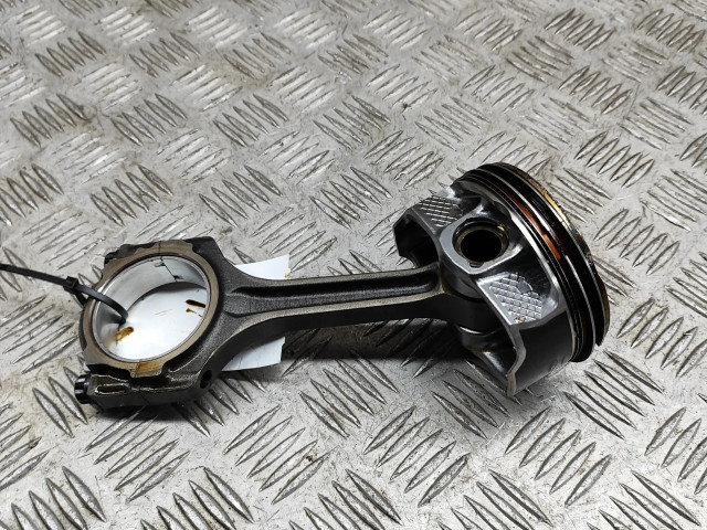  Поршень  FR3Z6108A, CR3Z6200B  Ford Mustang VI для бензинового двигателя 5.0