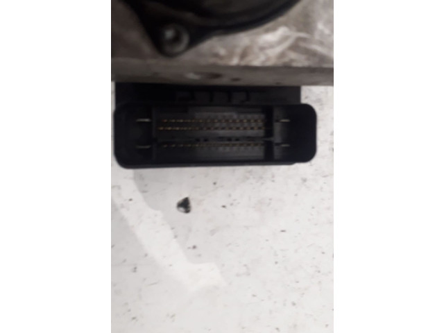 Jednotka ABS    Mercedes-Benz CLK A208 C208 2002