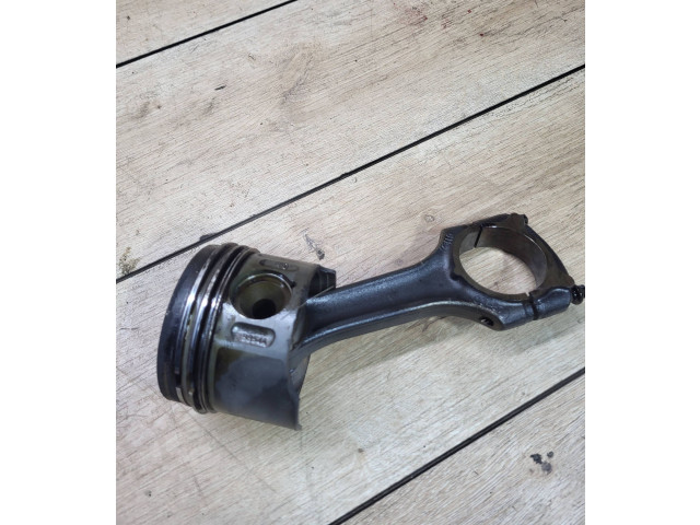  Поршень с шатуном 646982 8854A  Mercedes-Benz Vito Viano W639  