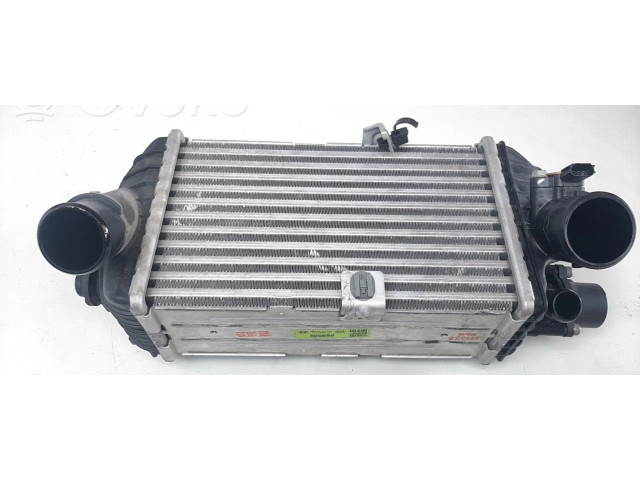 Интеркулер  2827007300   KIA Stonic 