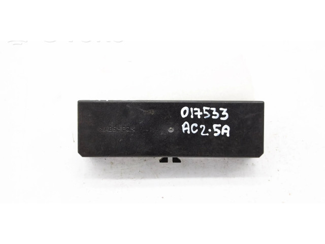   Pojistková skříňka a0005400172   Mercedes-Benz E W210 1996
