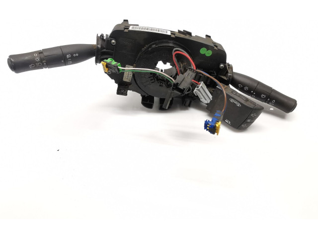 Ручка стеклоочистителей 820021376223   Renault Megane II