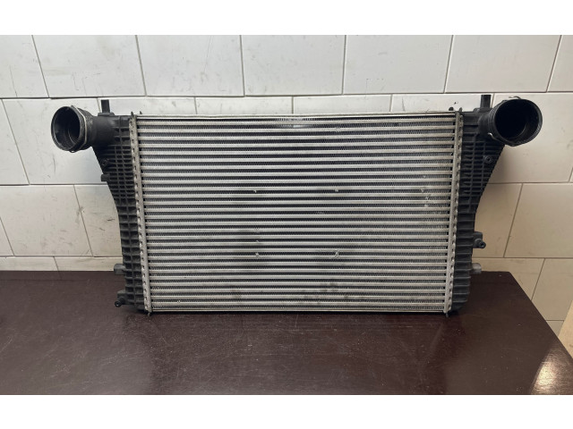 Интеркулер  3C0145805R, 1K0145803   Volkswagen Tiguan 