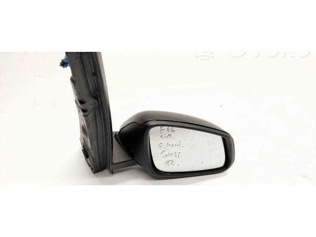 Zpětné zrcátko pravé BMW 2 F46 2015  041357  