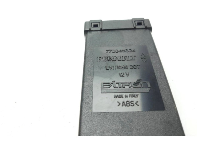 Блок управления 7700411324   Renault Safrane
