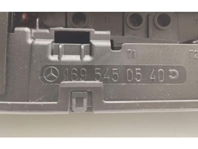   Pojistková skříňka 1695450540   Mercedes-Benz B W245 2007