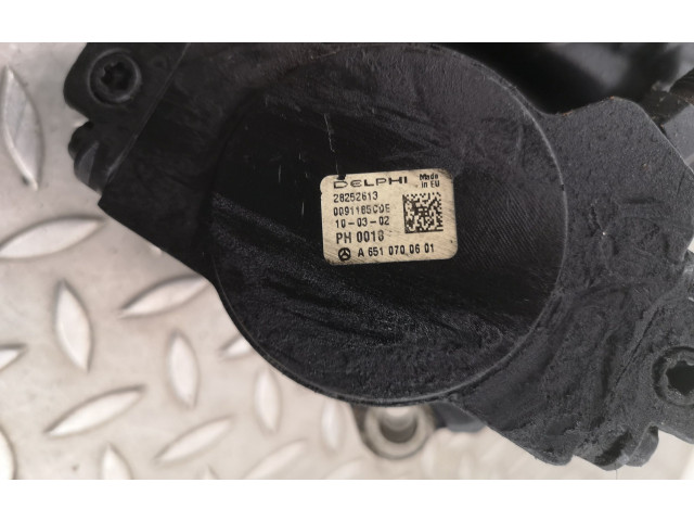 Vstřikovací čerpadlo A6510700601   Mercedes-Benz E C207 W207    OM 651.924 