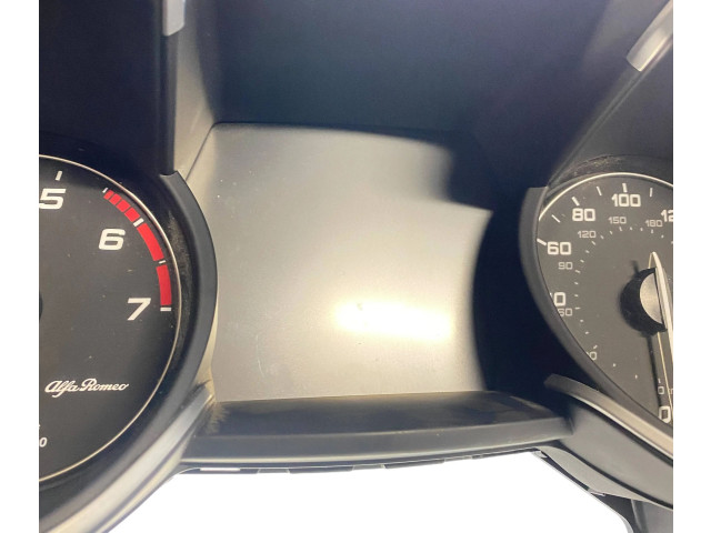 Přístrojová deska  Alfa Romeo Stelvio 2019 50559284  