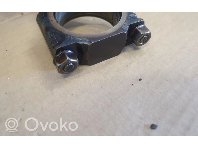Píst 037198401A, 037107065B   Volkswagen PASSAT B3     