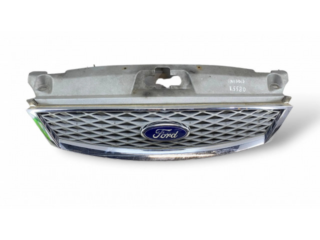 Верхняя решётка Ford Mondeo Mk III 2000-2007 года 2S718A100AAW, D38QA      