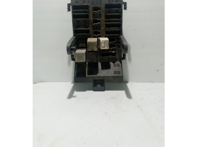 Pojistková skříňka Řídící jednotka BSM 7703297842   Renault Laguna I 
