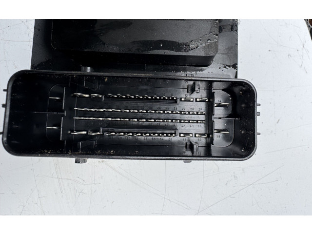 Jednotka ABS P32214774, 32214804   Volvo S60 2021