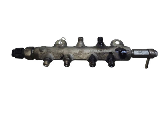 Vstřikovací lišta 0740, 00231   Mazda 6     