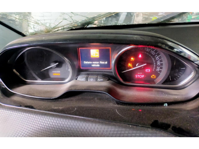 Přístrojová deska  Peugeot 2008 I 2016 9813865680  