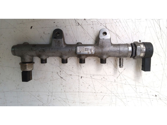 Топливная рампа 04B130093   Seat Ibiza IV (6J,6P)  