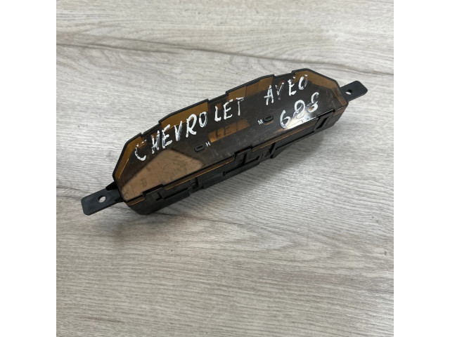 Дисплей       Chevrolet Aveo