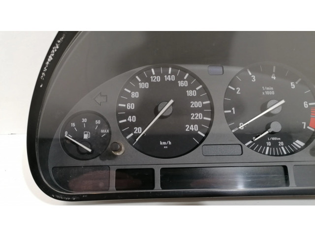 Přístrojová deska  BMW 7 E38 2000 62118369051  
