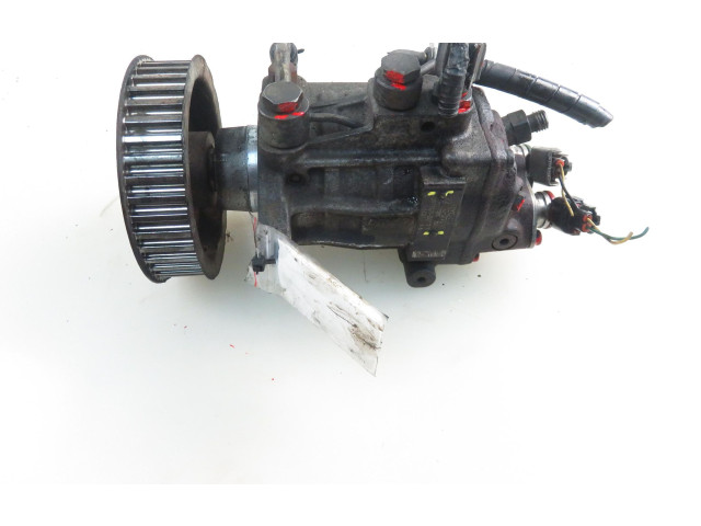 Топливный насос 09730000177, 2210027010   Toyota Avensis T220       