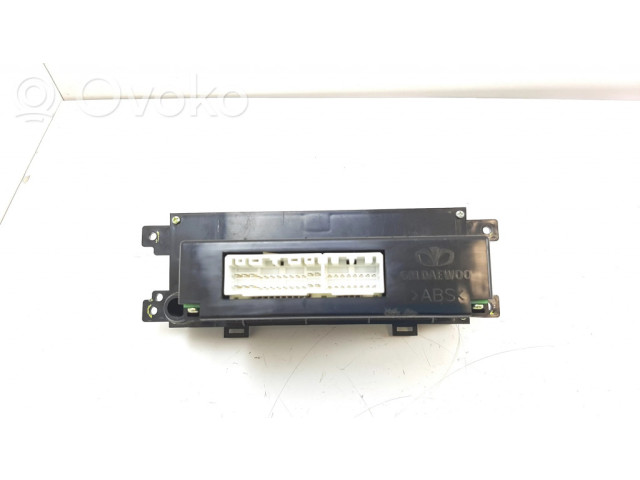 Блок управления климат-контролем 25974592   Chevrolet Captiva