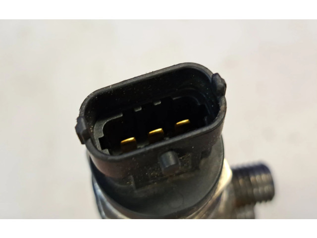 Vstřikovací lišta 30777554, 0445215023   Volvo V70    D 5244 T4 