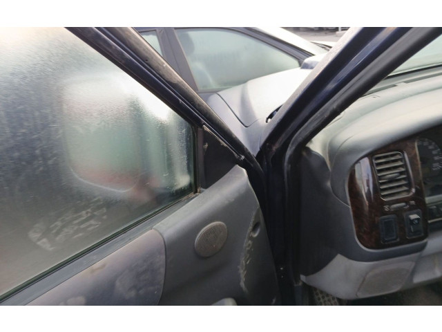 Zpětné zrcátko  Mitsubishi Montero 2001    