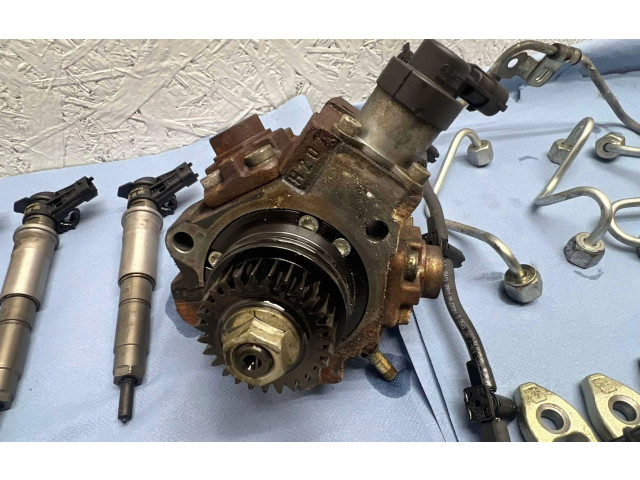 Vstřikovací lišta 804554, H82409395   Nissan X-Trail T31     