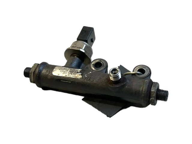 Топливная рампа 4R8Q9C066AA, 5WS40128   Jaguar S-Type 2.7 