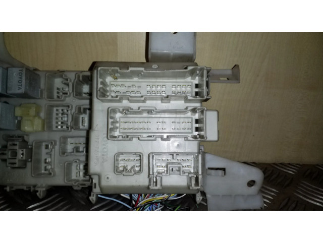 Блок предохранителей 8264102060, MB2323008531   Toyota Corolla E120 E130    