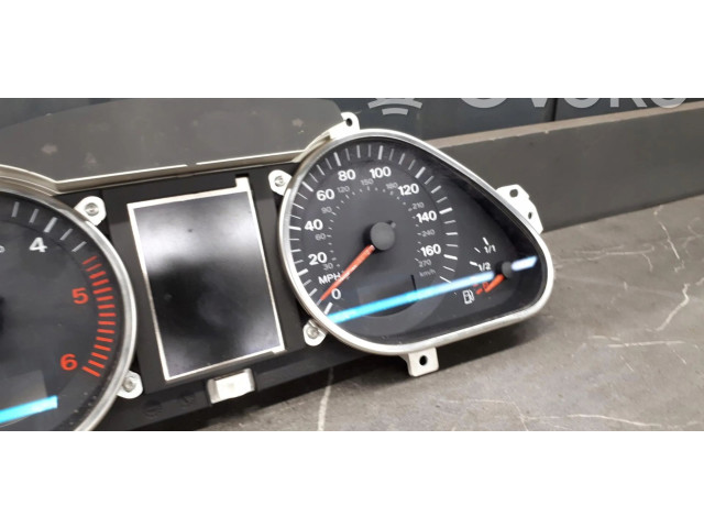 Панель приборов 4f0920980m   Audi A6 S6 C4 4A       