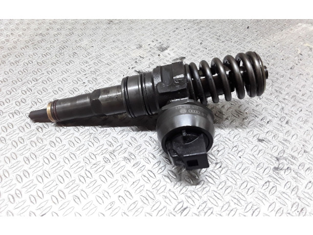 Vstřikovač 038130073AG   Volkswagen Touran I     