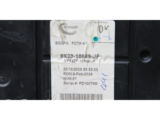 Přístrojová deska  Jaguar XF X250 2009 9X2310849JF  