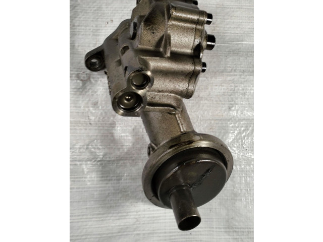 Čerpadlo oleje 059115105AC   Audi A8 S8 D3 4E   
