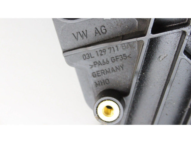 Vstřikovací lišta 03L129711BA   Audi A5 8T 8F    CGLC 