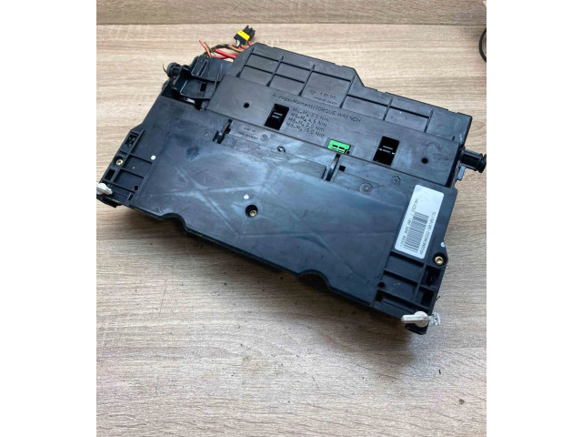 Блок предохранителей  8364540, 8364542   BMW 3 E46    