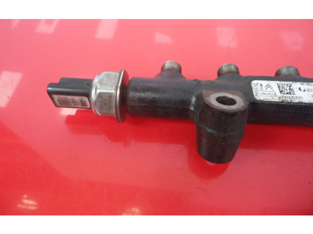Vstřikovací lišta 968529758002, 28497Z01   Volvo V40     