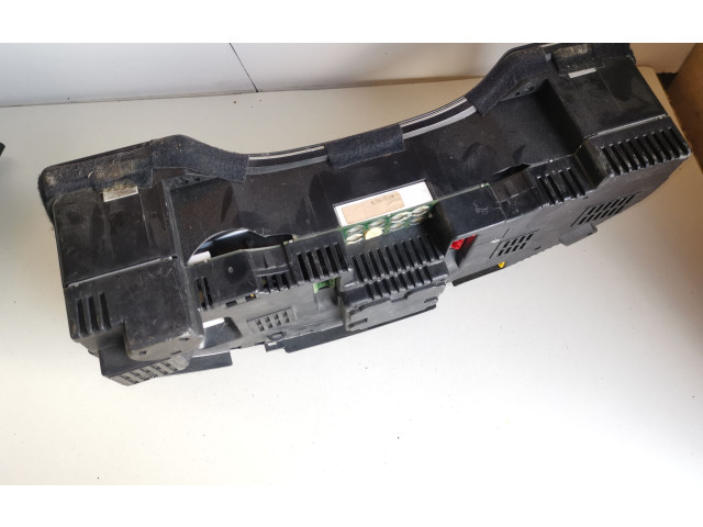 Přístrojová deska  Audi A8 S8 D2 4D 1997 81117764, 110008639  