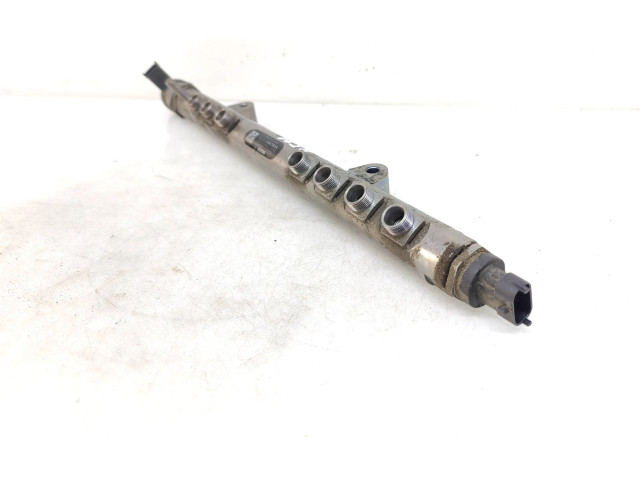 Vstřikovací lišta 30777759, 0445215025   Volvo V60    D 5244 T11 