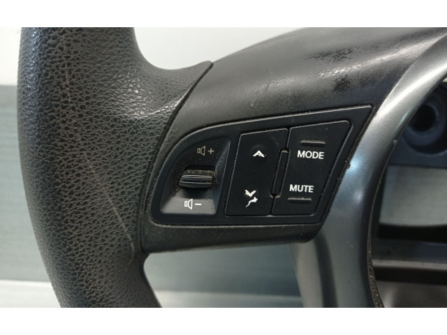 Руль KIA Rio  2006 - 2011 года 561201G200      