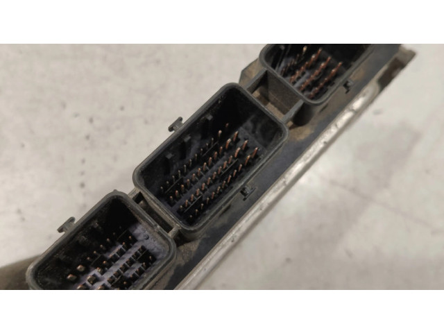 Блок управления двигателем ECU