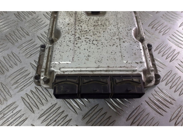 Блок управления двигателя 0281011571   Renault Vel Satis