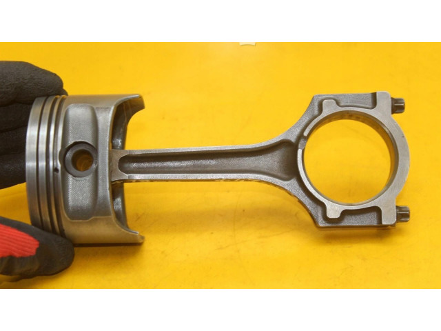 Píst 079158   Ford Focus     