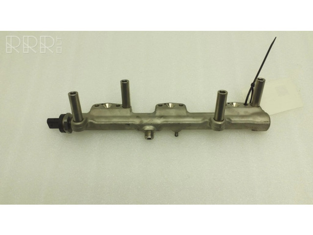 Vstřikovací lišta 8665631, 13538665631   BMW 2 F44  pro benzínový motor 1.5 B38A15A 