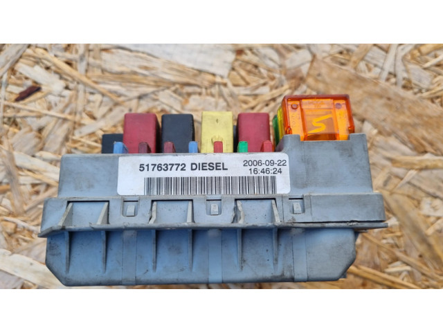 Блок предохранителей 51763772   Fiat Doblo    