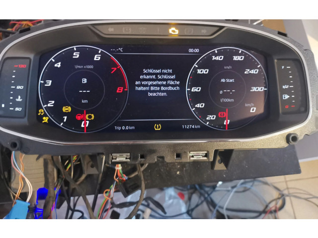 Панель приборов 5F0920790B   Seat Ateca       
