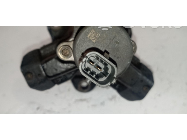 Vstřikovač 0445010007   Alfa Romeo 166     