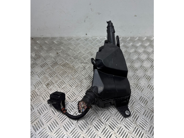   Pojistková skříňka 8262033130   Toyota RAV 4 (XA50) 2020