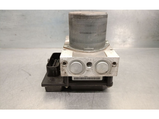 Jednotka ABS A2124313512, A2124313012   Mrcedes-Benz E A207 2011