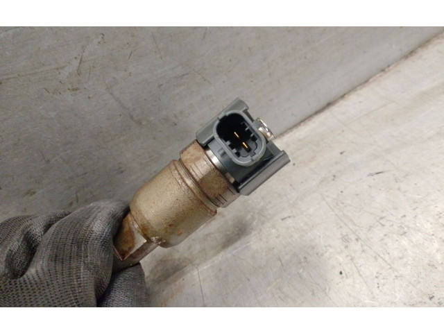 Vstřikovač 338002A400, 0445110256BOSCH   Hyundai Matrix    D4FA 