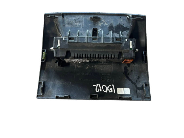 Дисплей    9807307080, 503550290734   Peugeot Expert