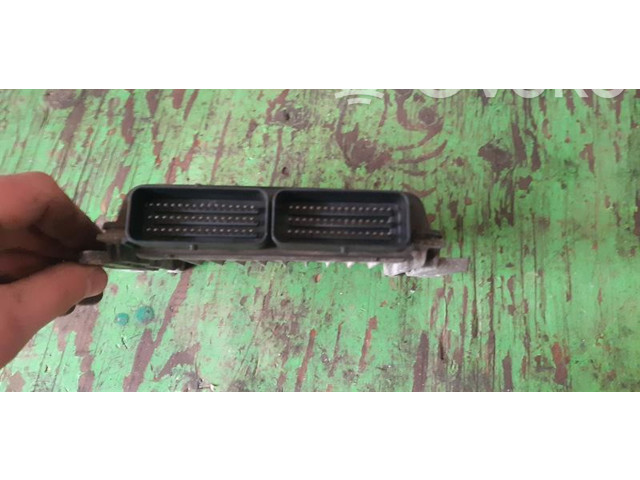 Блок управления двигателем ECU
